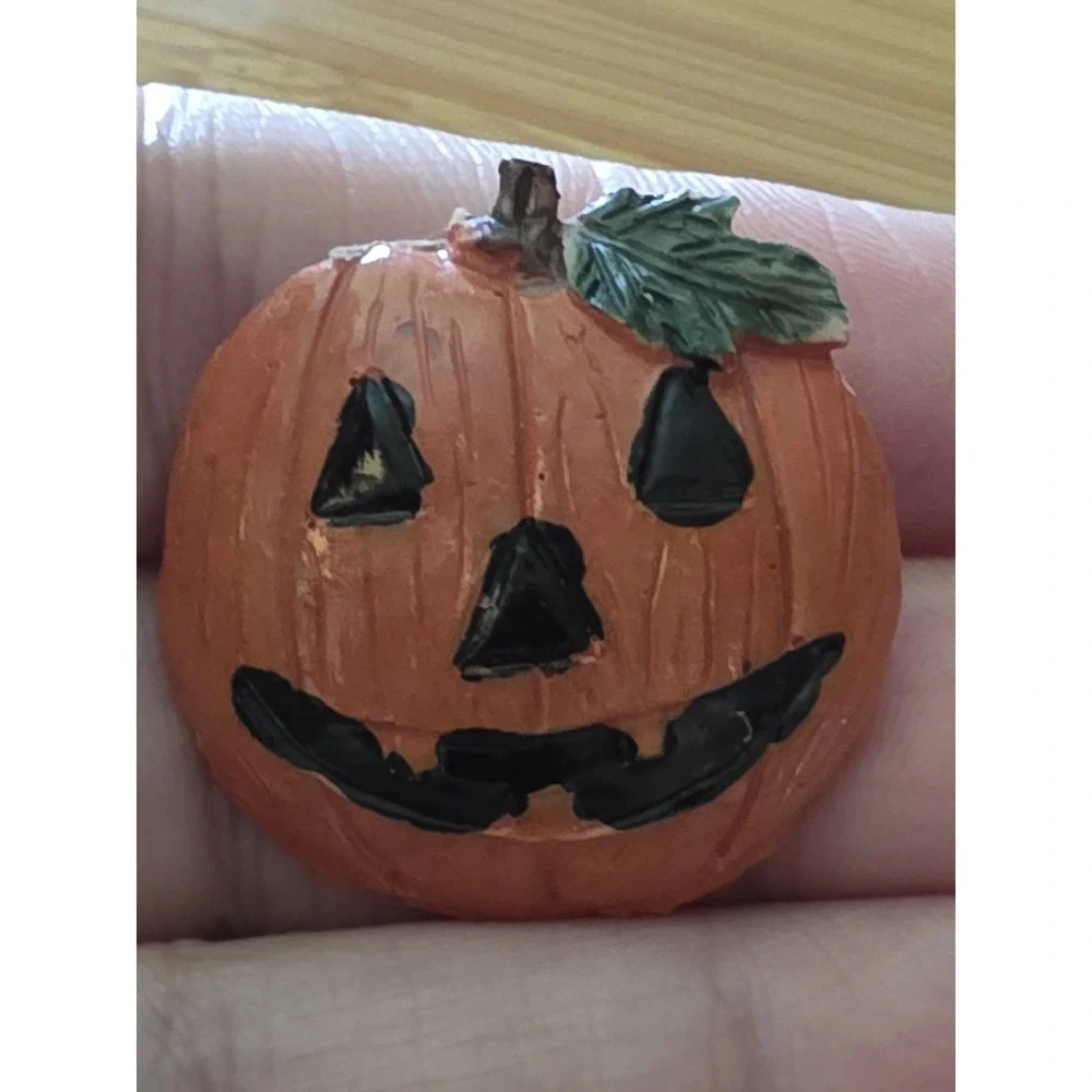 Ceramic Orange Jack 'O Lantern Brooch/Pin Halloween